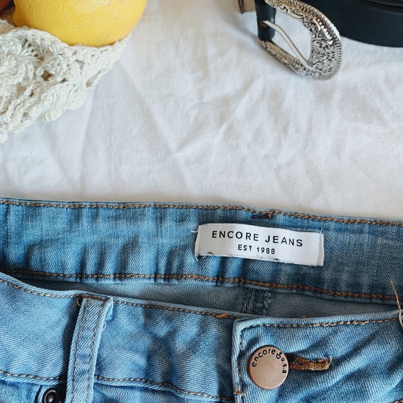 Encore distressed denim jeans - Picture 4 of 5